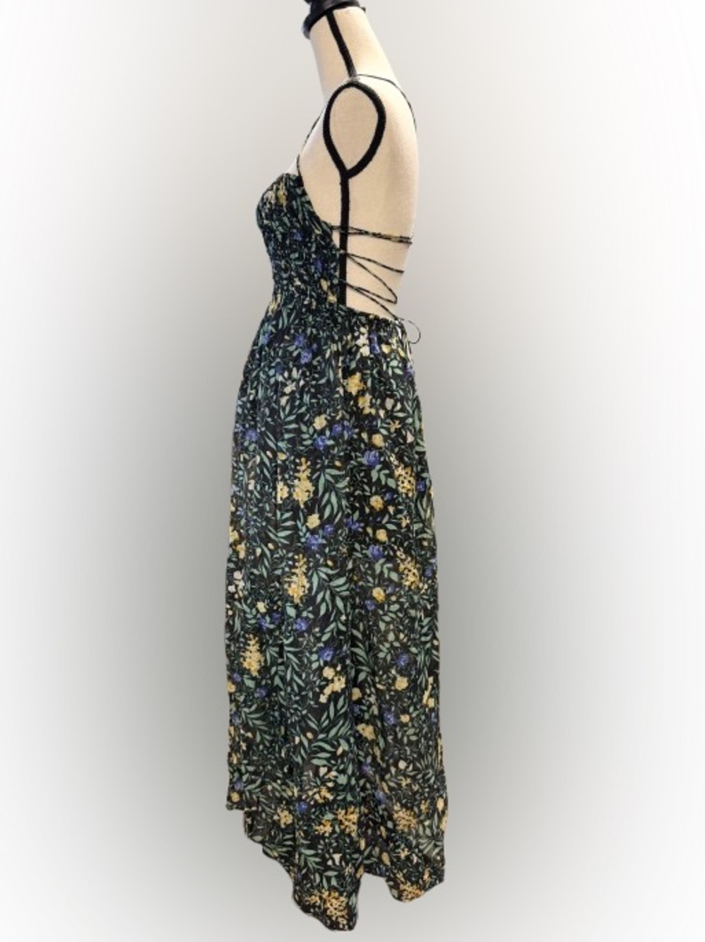 ASTR The Label Stasia Floral Smocked Maxi Dress Black Multi Lace Back Medium - Picture 6 of 10